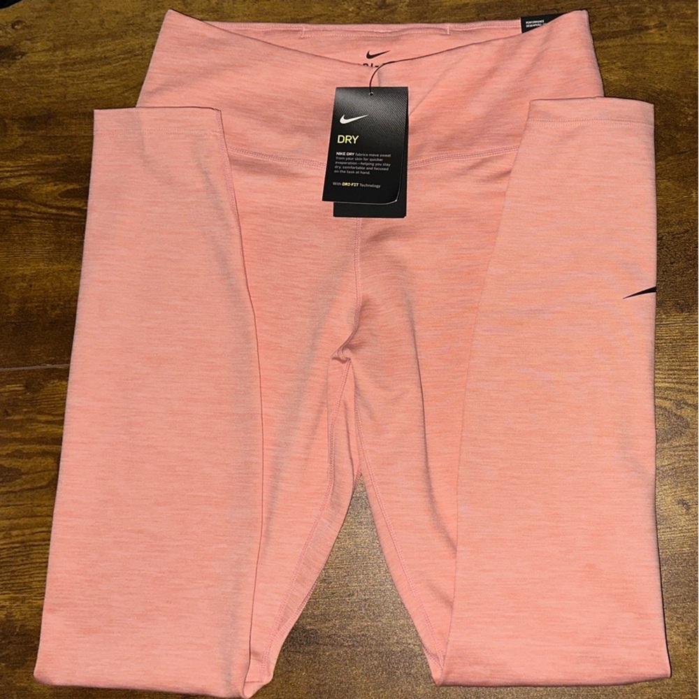 Nike Women’s Peach Dri-FIT Training Leggings-NWT